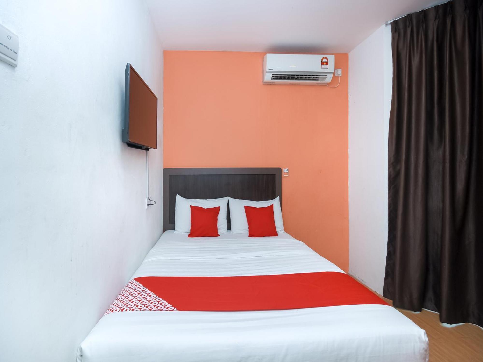 Oyo 1111 Harmony Stay Miri Exteriör bild