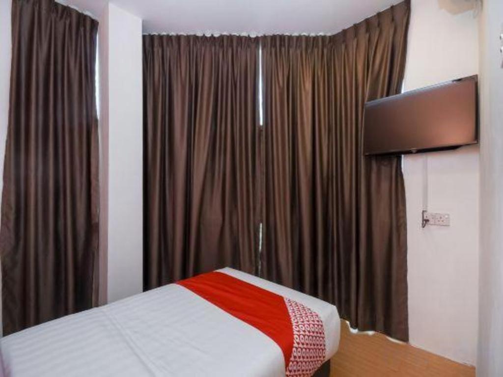 Oyo 1111 Harmony Stay Miri Exteriör bild