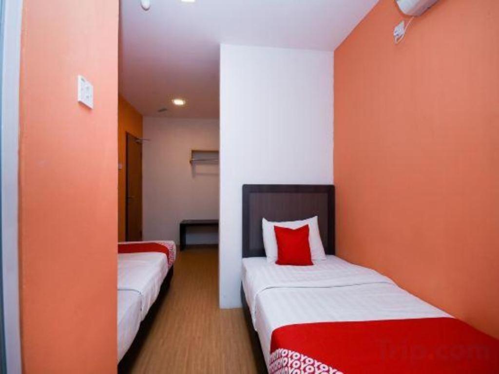 Oyo 1111 Harmony Stay Miri Exteriör bild