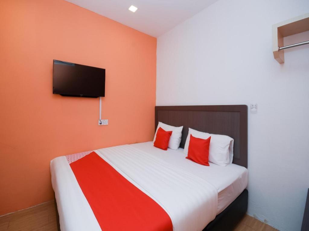 Oyo 1111 Harmony Stay Miri Exteriör bild