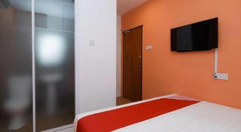 Oyo 1111 Harmony Stay Miri Exteriör bild