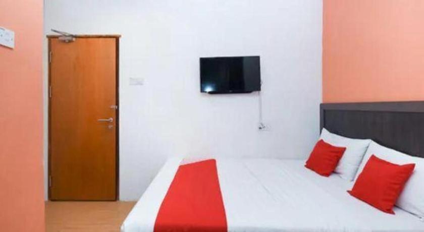 Oyo 1111 Harmony Stay Miri Exteriör bild