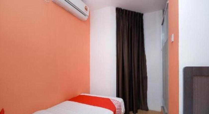 Oyo 1111 Harmony Stay Miri Exteriör bild