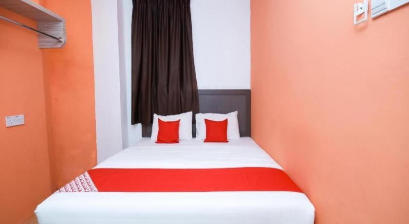 Oyo 1111 Harmony Stay Miri Exteriör bild