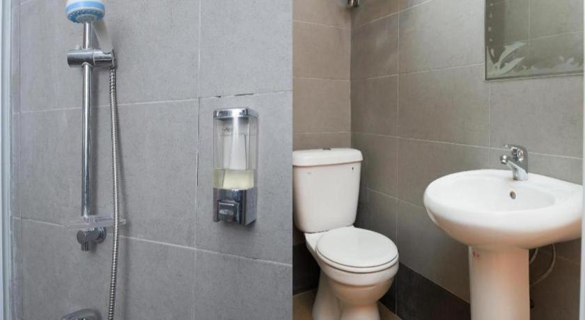 Oyo 1111 Harmony Stay Miri Exteriör bild